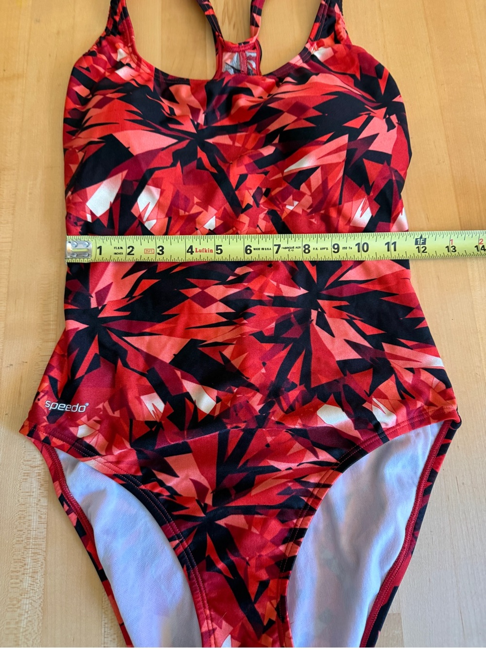 Speedo Red & Black Abstract Print One Piece Swimsuit - Ladies Size 10 *EUC* - Picture 10 of 10